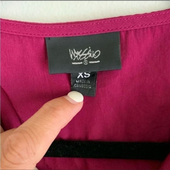 Mossimo Magenta Cowl Draped Neck Elastic Waist Flutter Sleeve Mini Dress XS - Picture 4 of 4